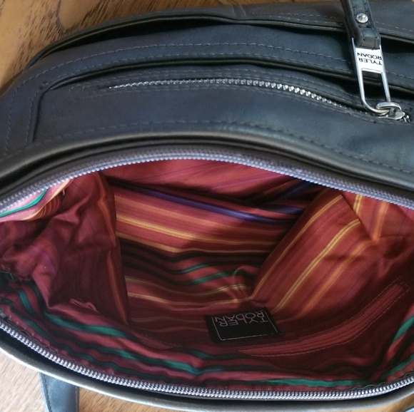 Purse - Picture 3 of 4